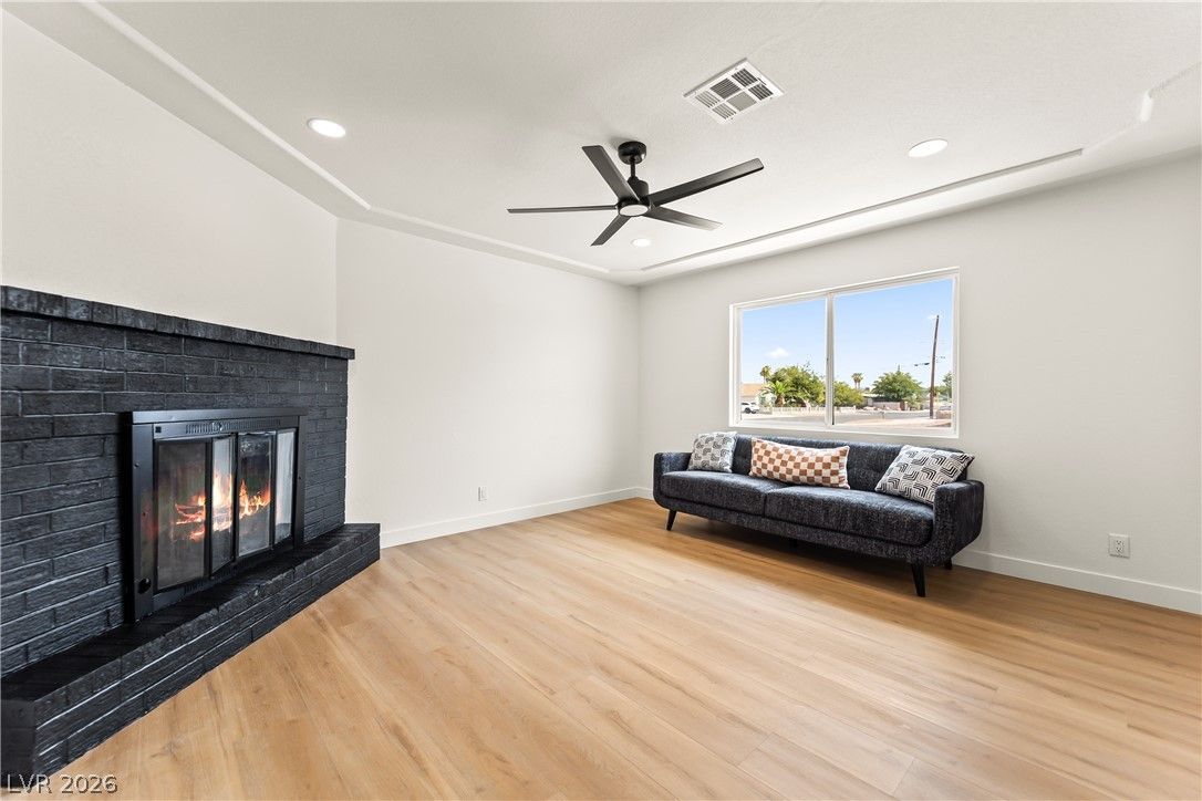 4890 Idaho Avenue — photo 5 of 15