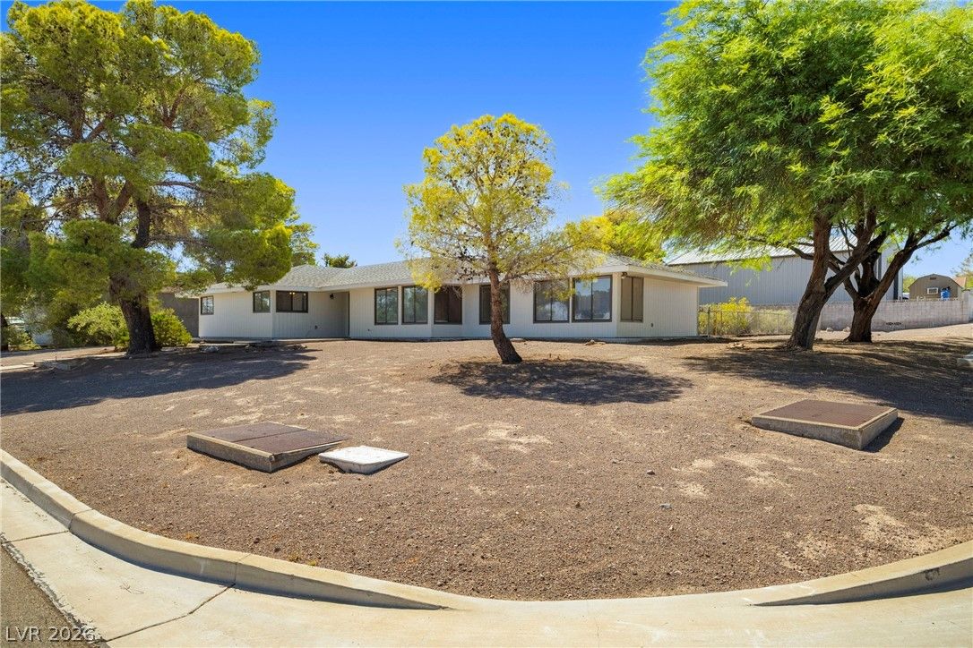 181 West Middleton Drive — photo 4