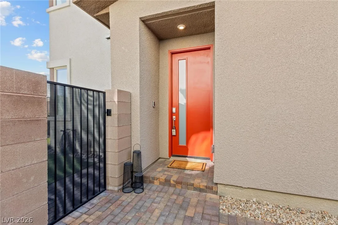 692 Echelon Street — photo 2