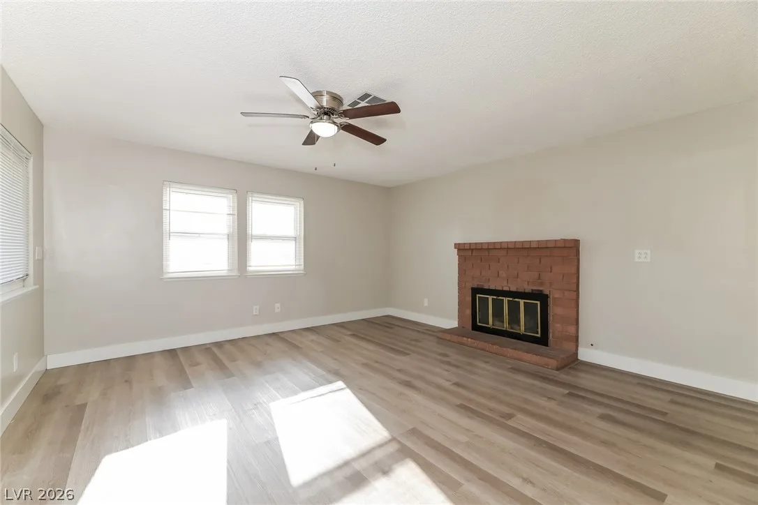 5366 Ravendale Circle — photo 4