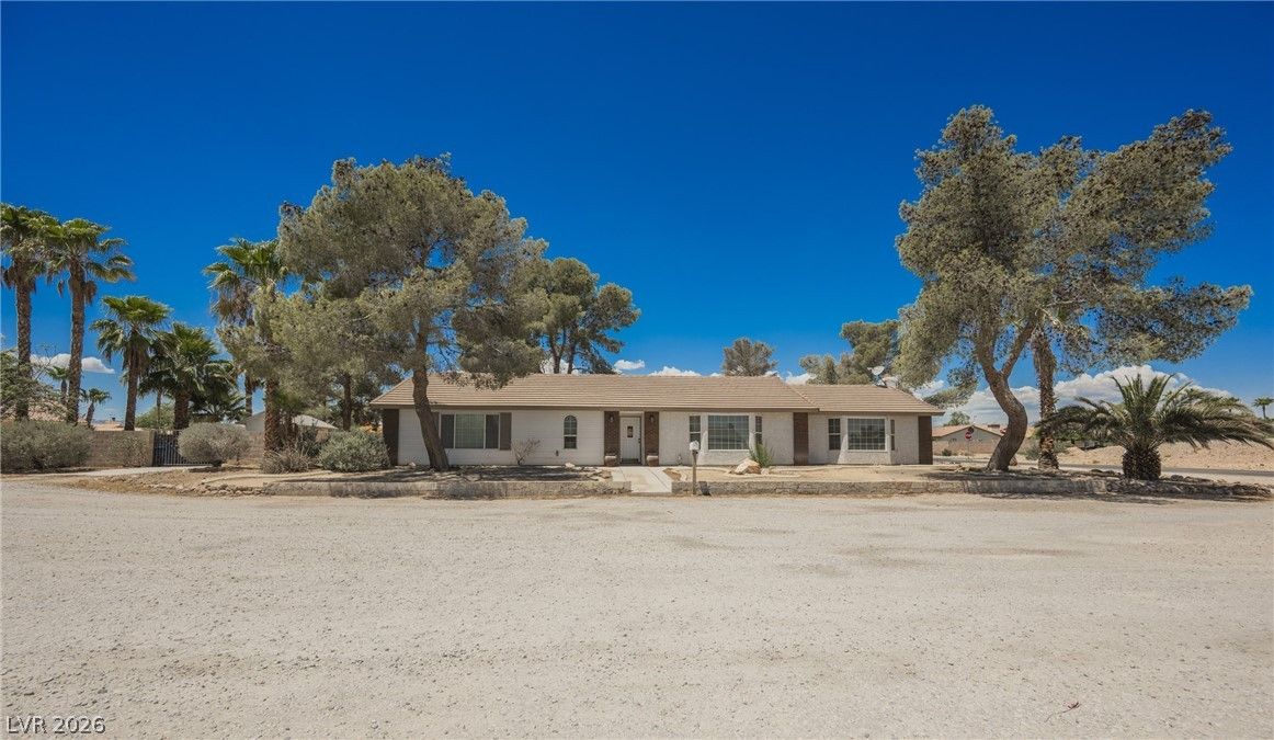 5485 West Meranto Avenue — photo 2