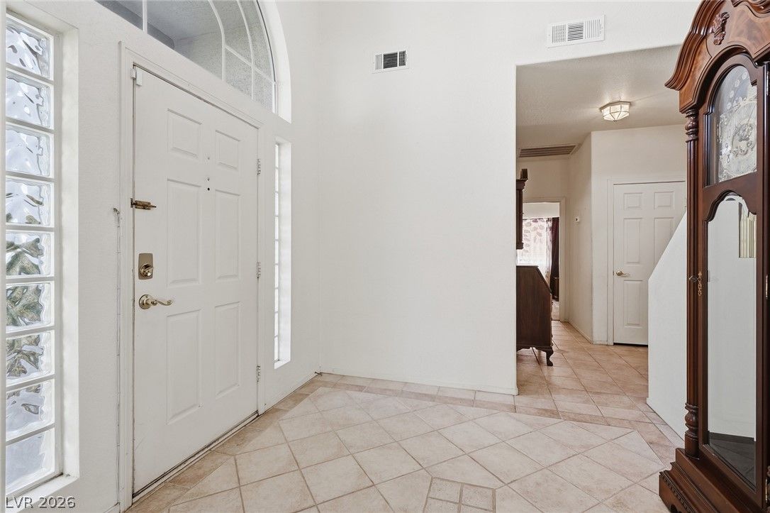 7789 Brook Valley Drive — photo 4