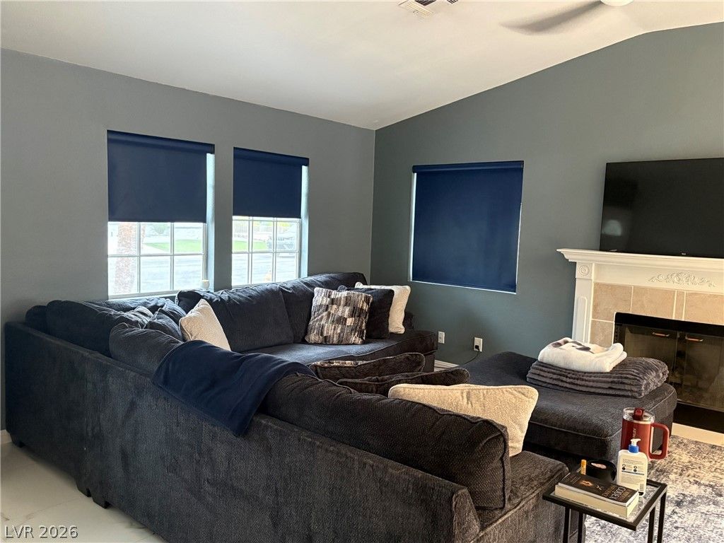 4402 Cassandra Drive — photo 3