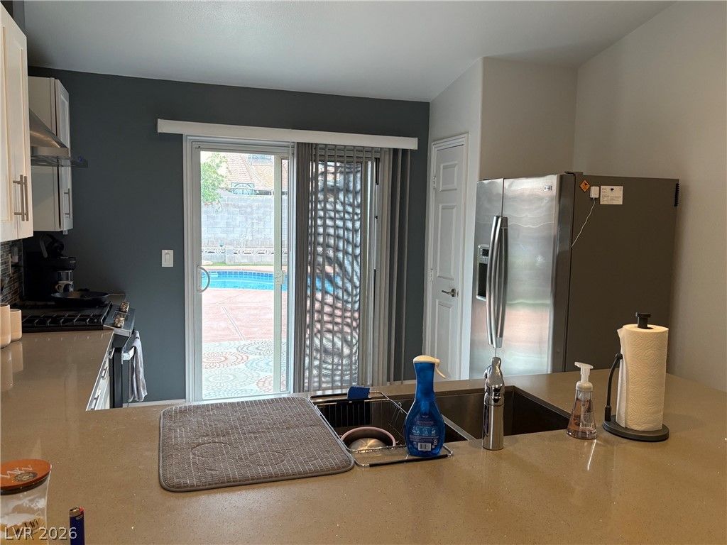 4402 Cassandra Drive — photo 5