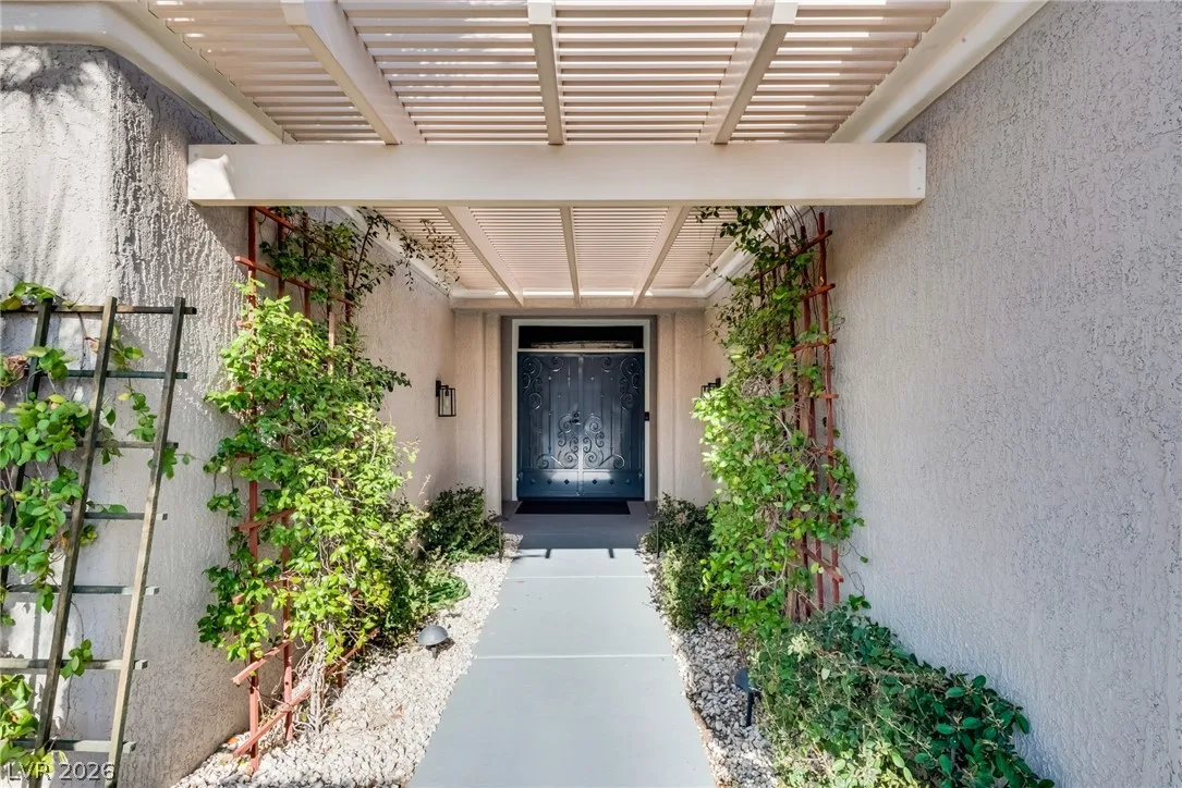 2508 Sandilands Drive — photo 4