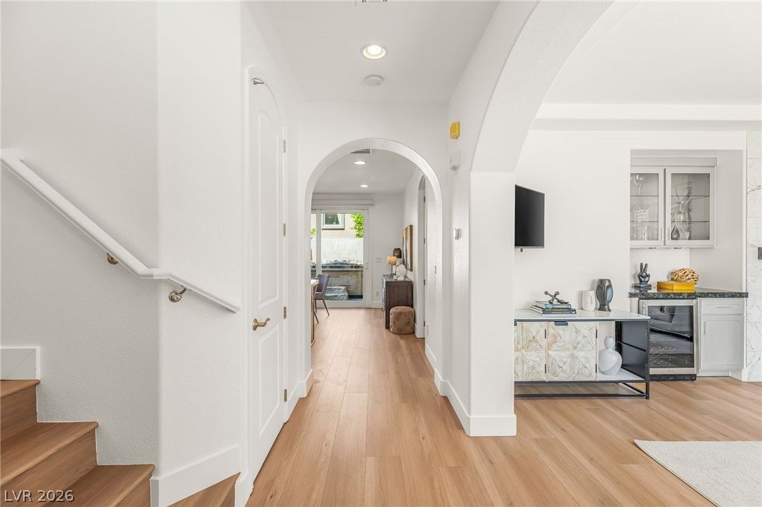 11392 Corsica Mist Avenue — photo 3 of 26