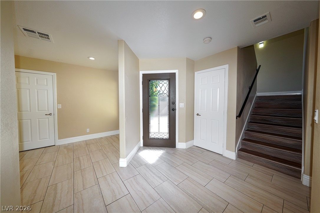 9213 Vosburgh Drive — photo 4