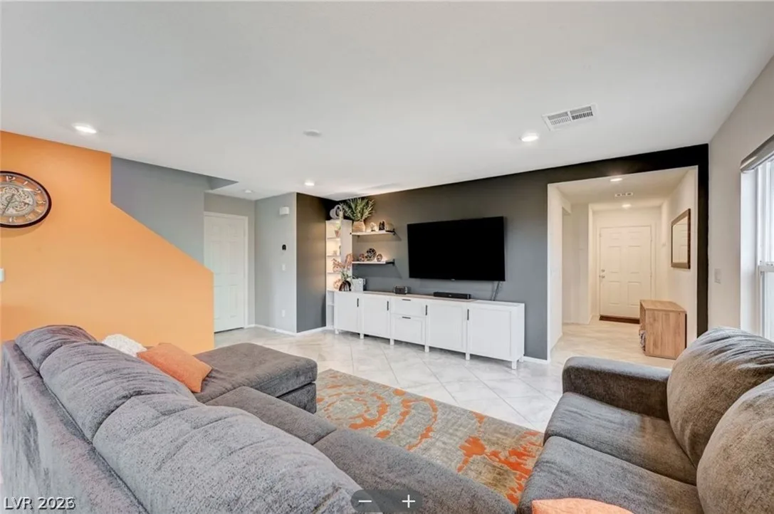 7040 Fossil Lake Street — photo 2