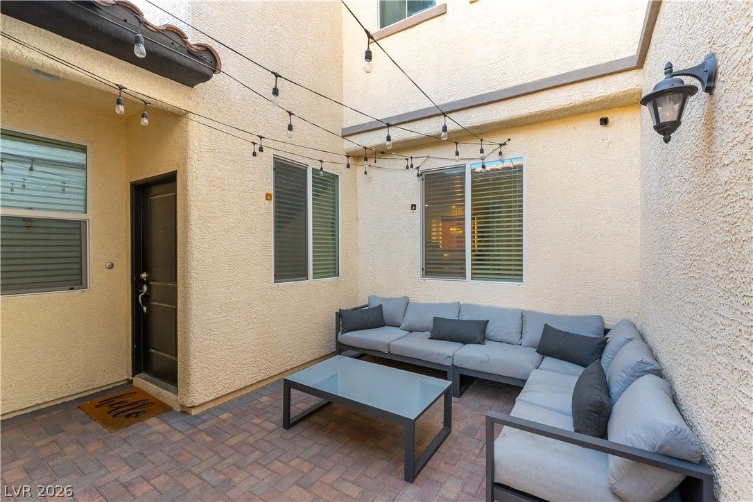 6828 Double Vista Way — photo 3 of 20