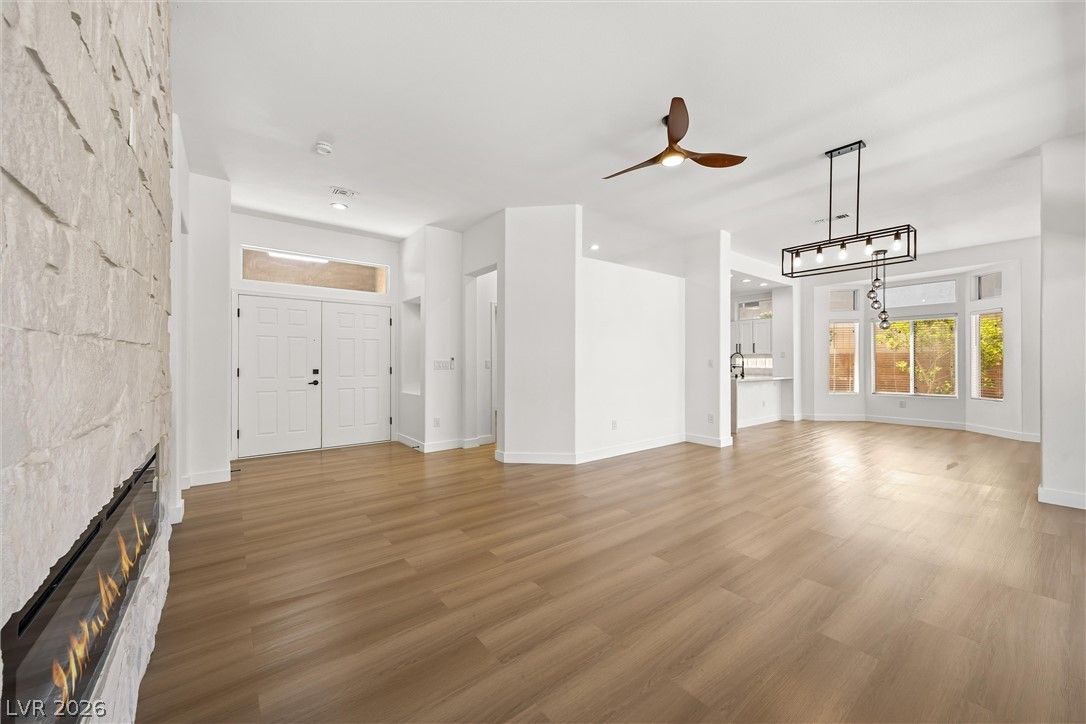 10400 Willamette Place — photo 3