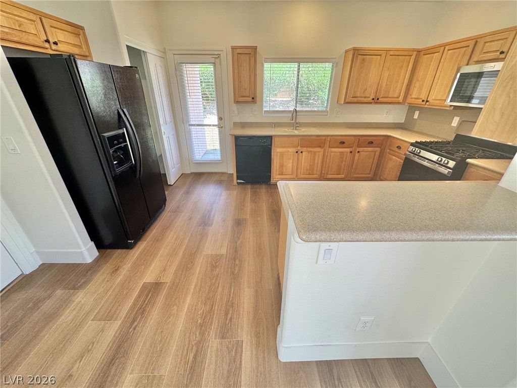9469 Thatched Sunlight Court — photo 5