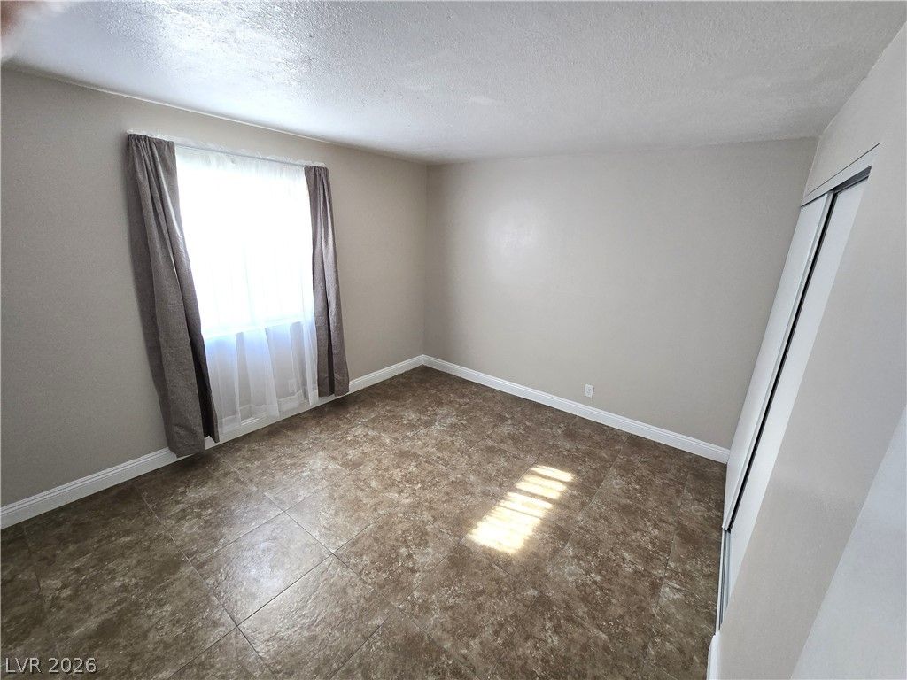 Photo 39
