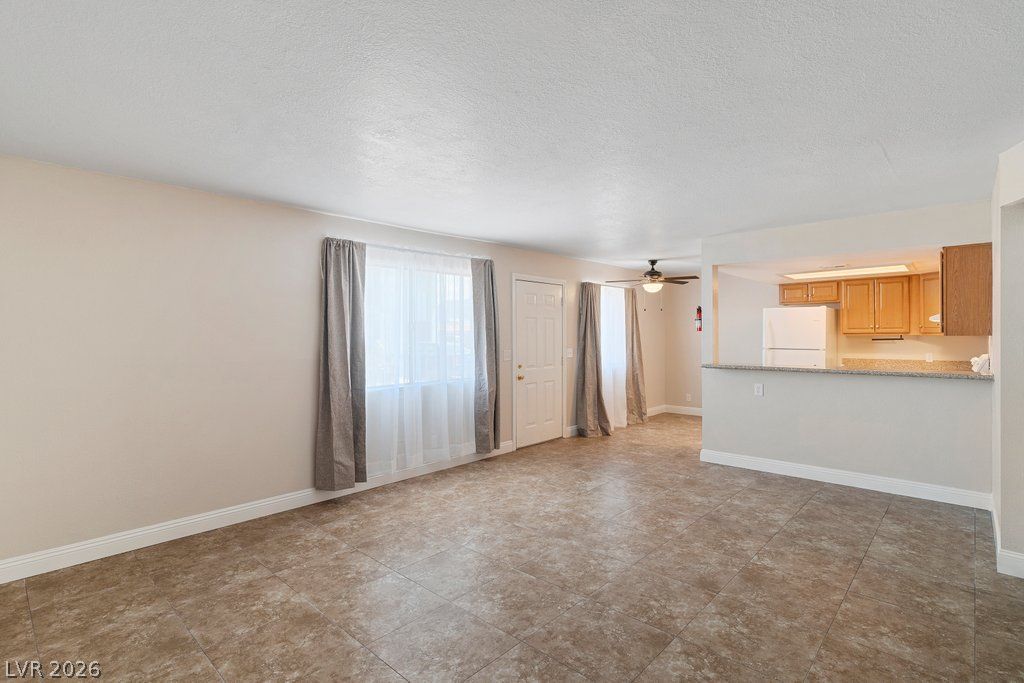 4791 East Craig Road — photo 5