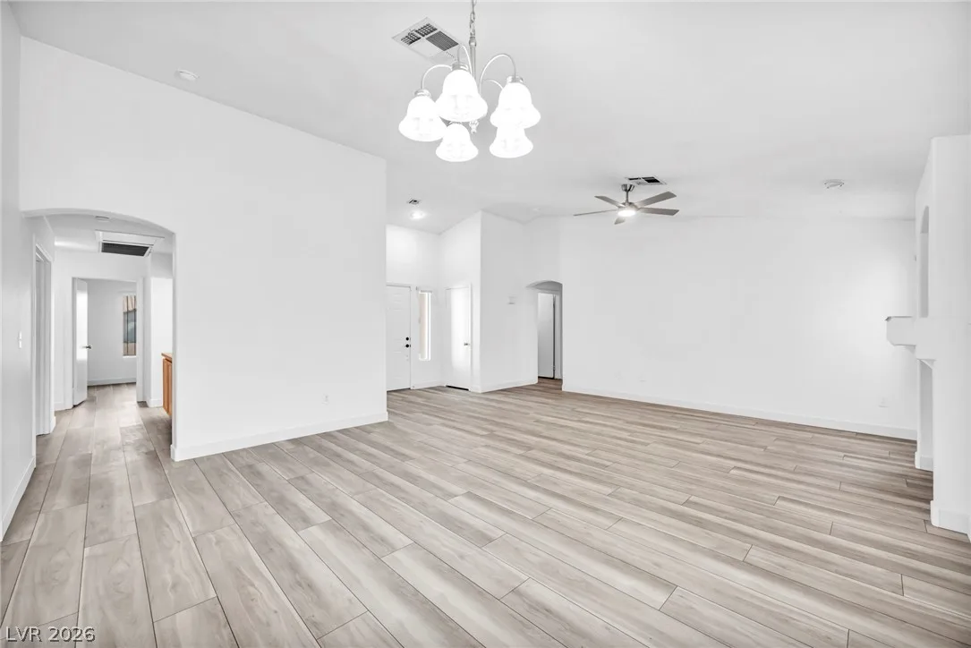 129 Honey Locust Drive — photo 5