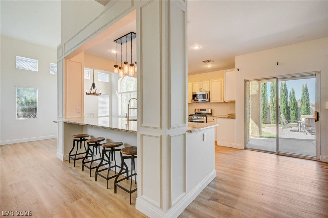 254 Redwing Village Court — photo 3 of 40