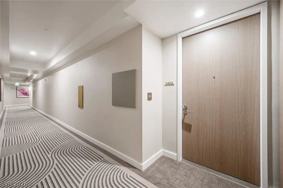 3750 South Las Vegas Boulevard 2404 — photo 2