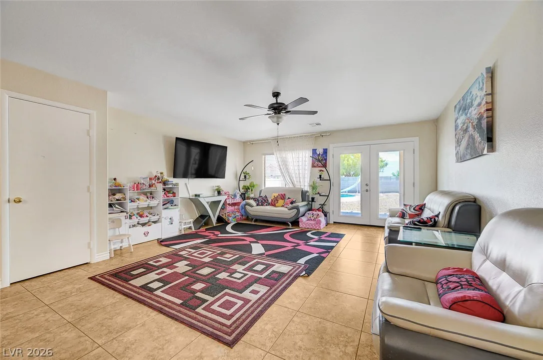 1119 Emerald Stone Avenue — photo 5