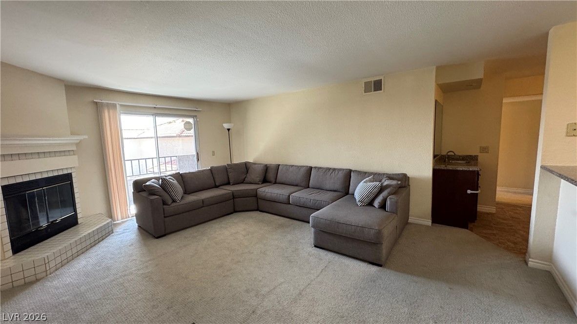 2606 South Durango Drive 243 — photo 4 of 25