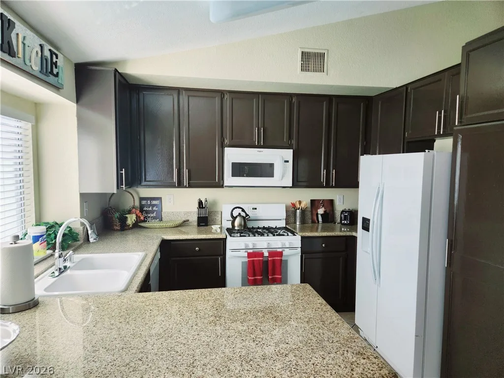 3332 Canyon Lake Drive — photo 5