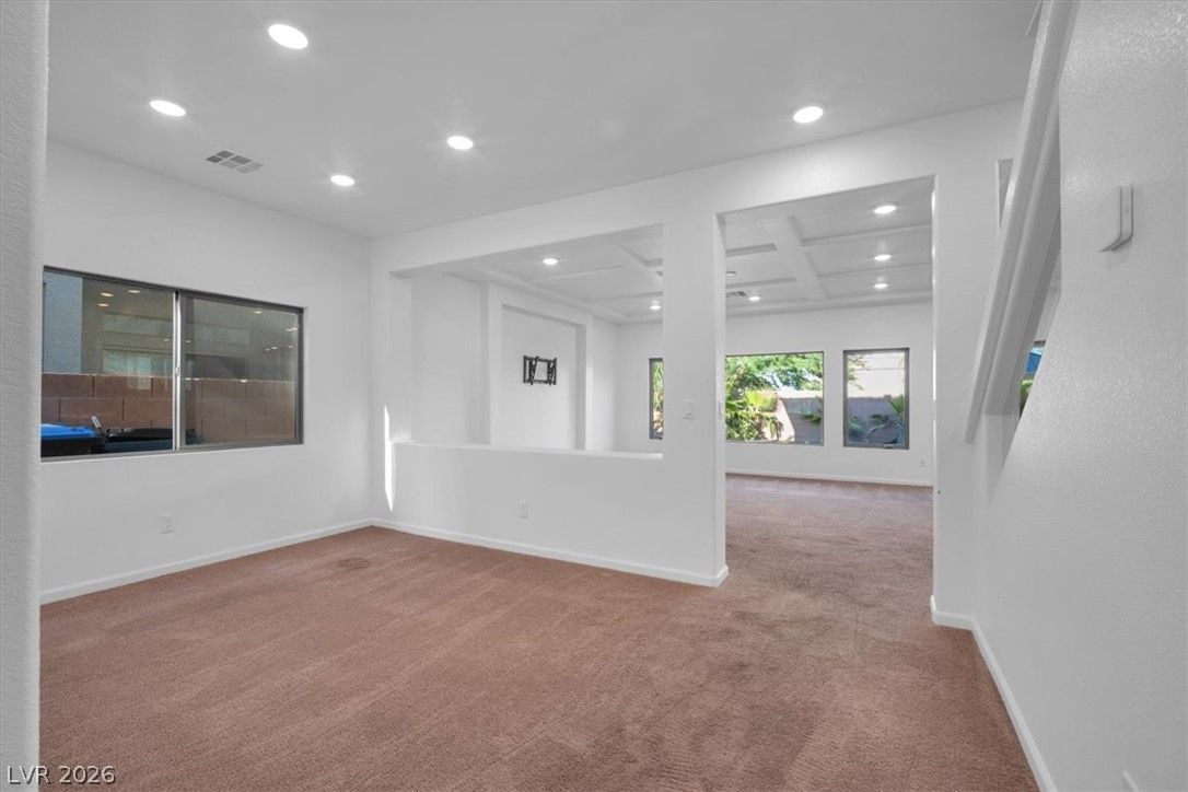 8046 Noble Ridge Street — photo 4 of 34