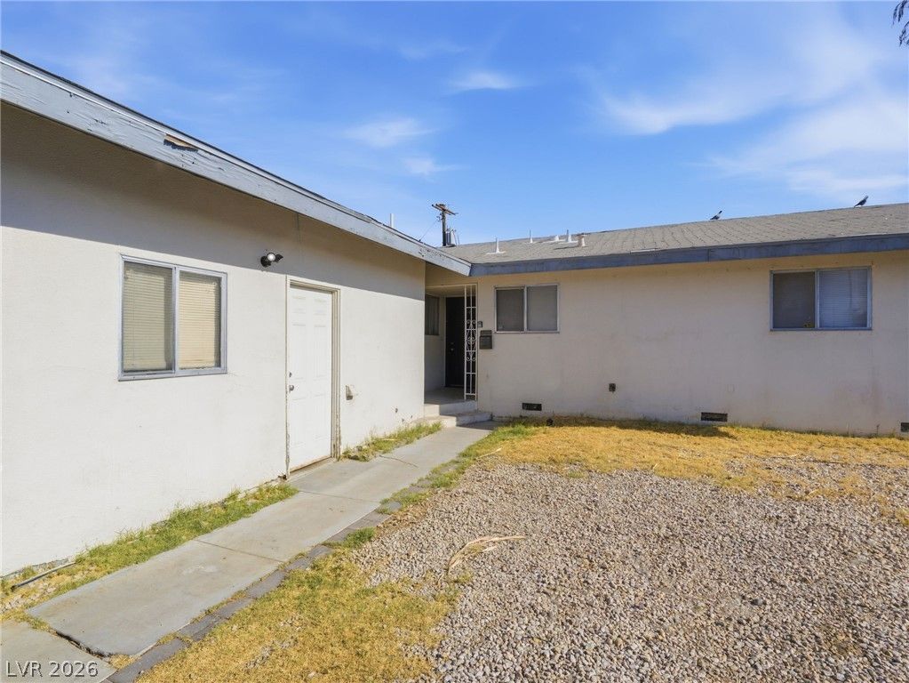 1810 Renada Circle — photo 3