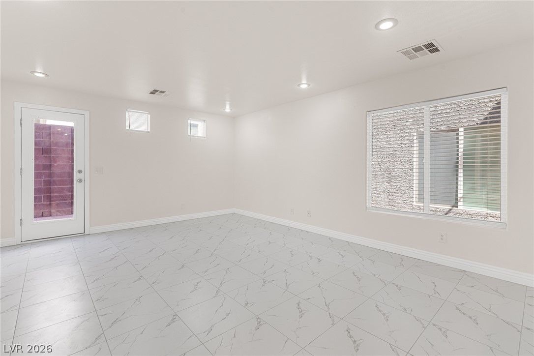 7329 Aquifer Street — photo 4