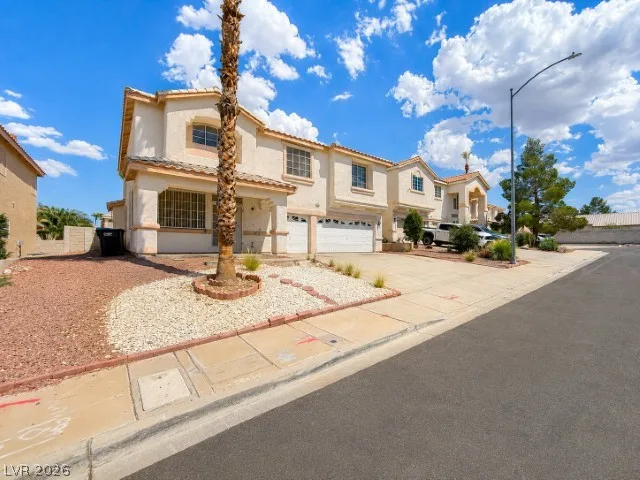 268 Daisy Gold Court — photo 2