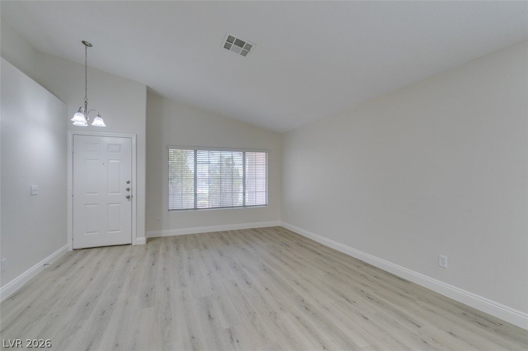5316 Clouds Rest Avenue — photo 5