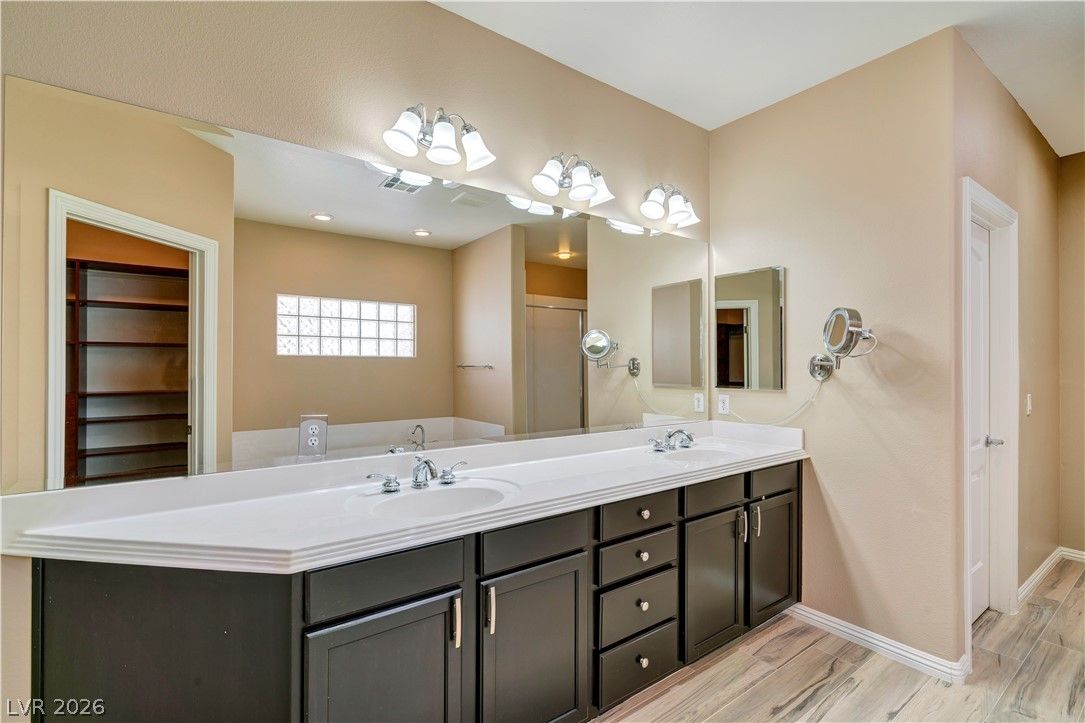 9180 Worsley Park Place — photo 5