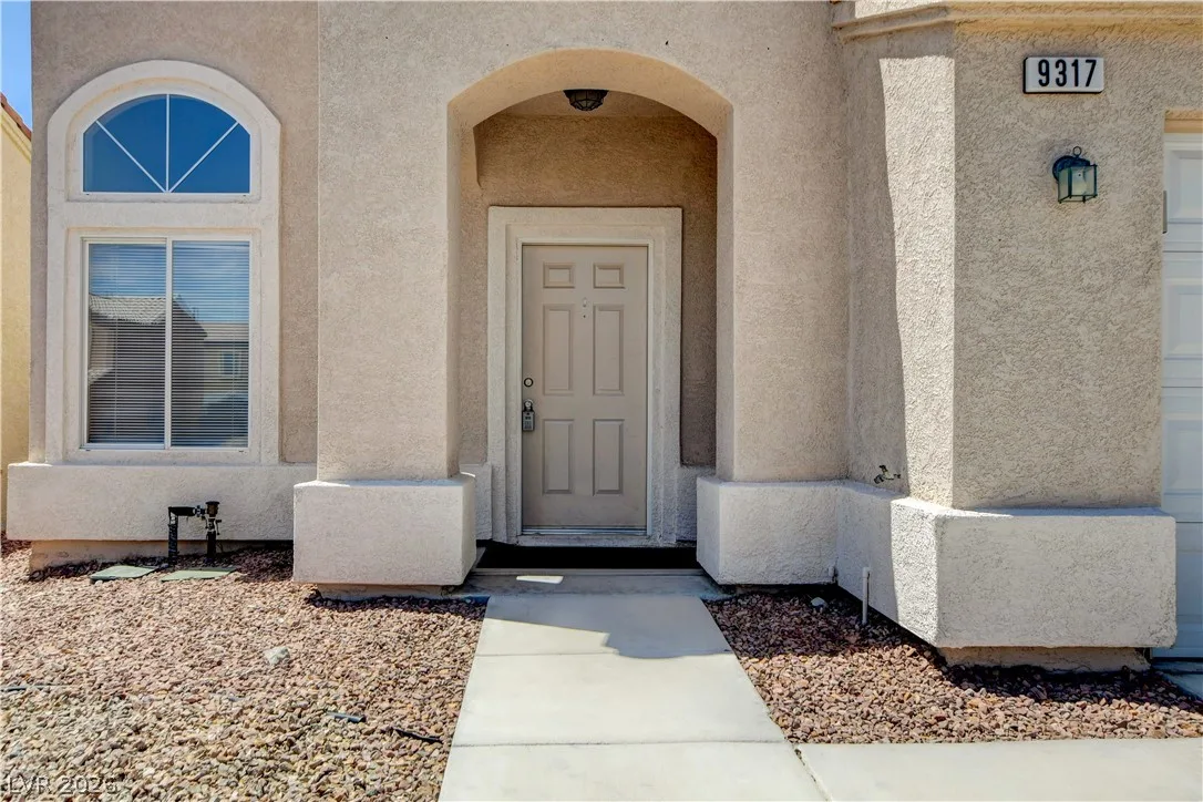 9317 Mountain Cliffs Avenue — photo 4
