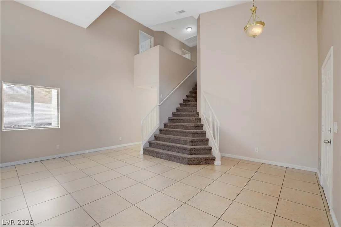 9317 Mountain Cliffs Avenue — photo 5