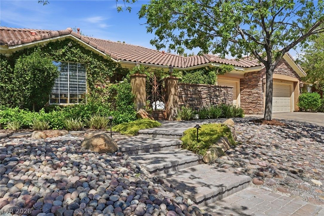 2753 Vikings Cove Lane — photo 1