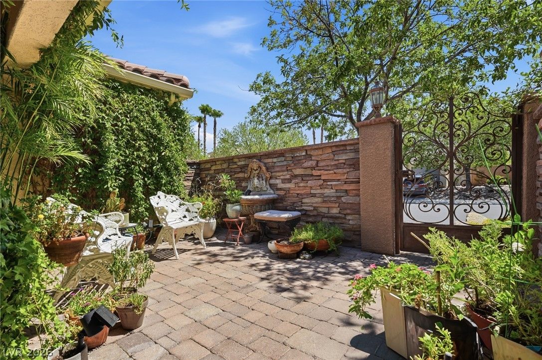 2753 Vikings Cove Lane — photo 4