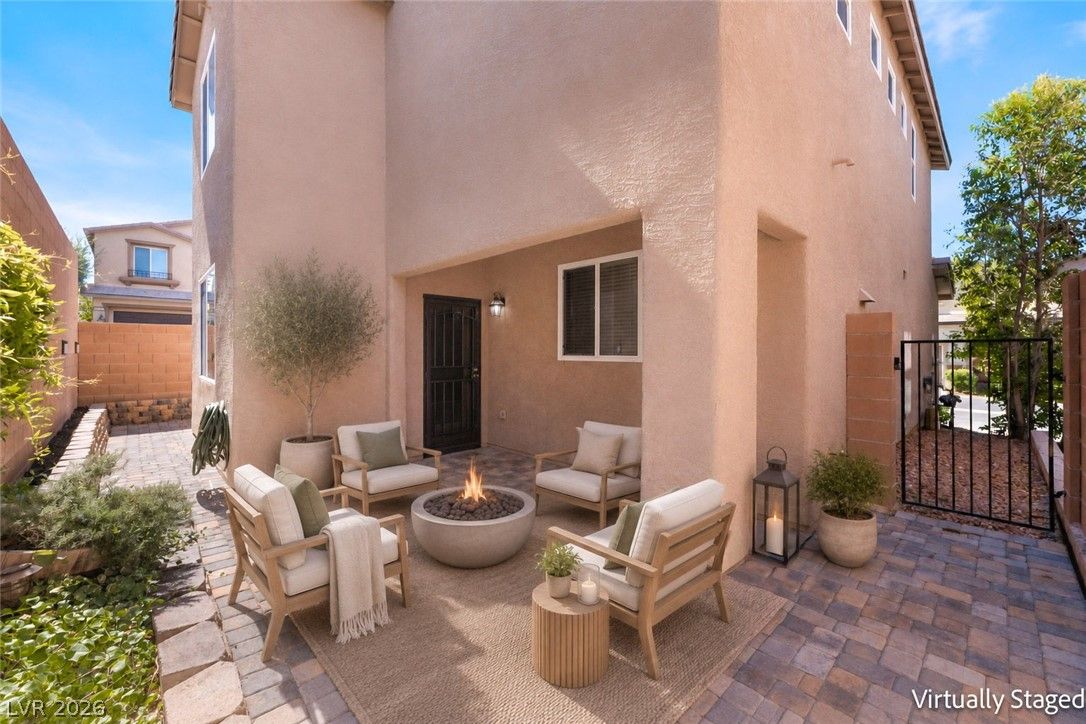 9353 Pink Stargazer Avenue — photo 3