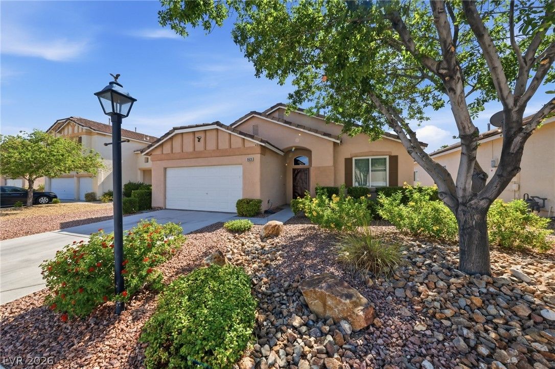 9020 Saw Horse Street — photo 3