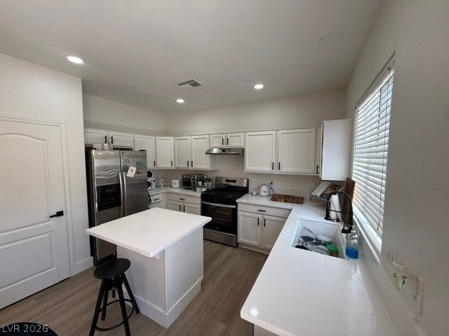 10852 Avenzano Street — photo 3 of 15