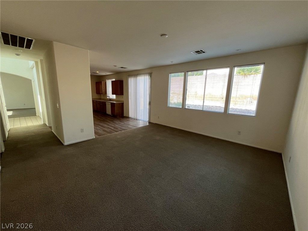 5519 Amy Lynn Street — photo 4 of 24