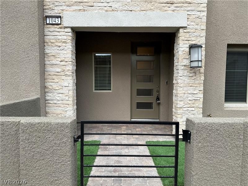 600 North Carriage Hill Drive 1043 — photo 2