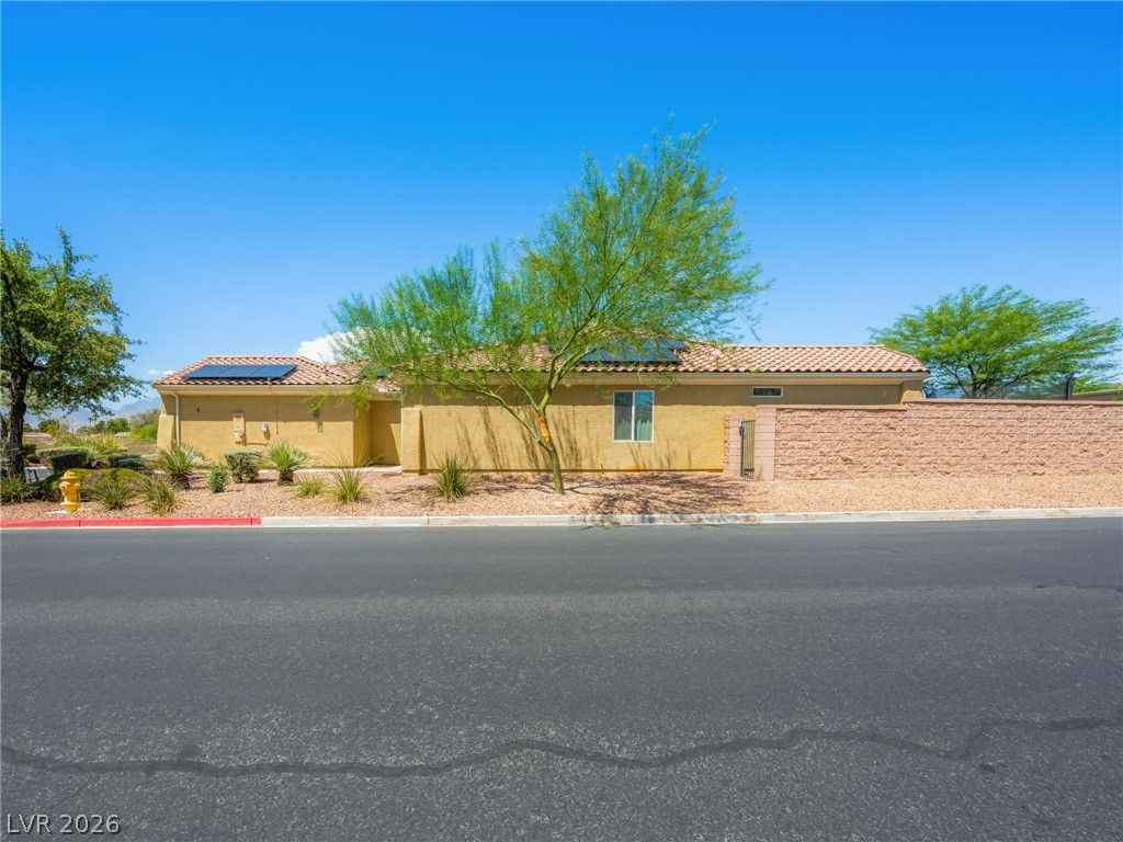 7540 Key Royale Court — photo 4