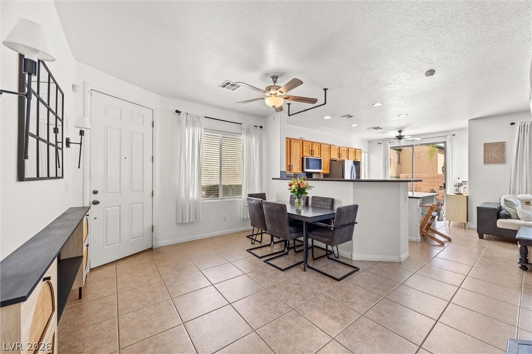 6476 Raven Hall Street — photo 3