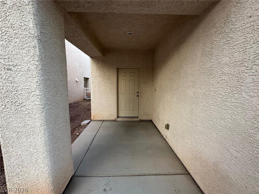 9490 Marshall Creek Street — photo 4