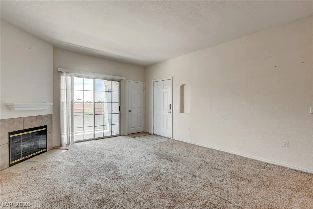 3318 North Decatur Boulevard 1069 — photo 5