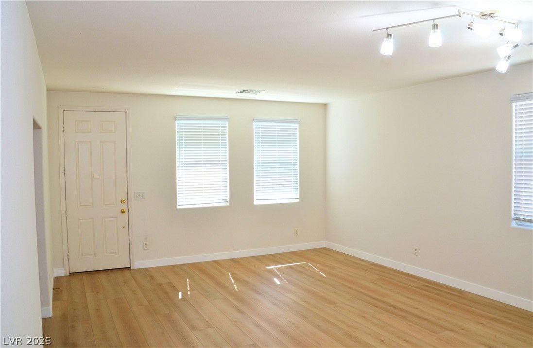 447 Groft Way — photo 3