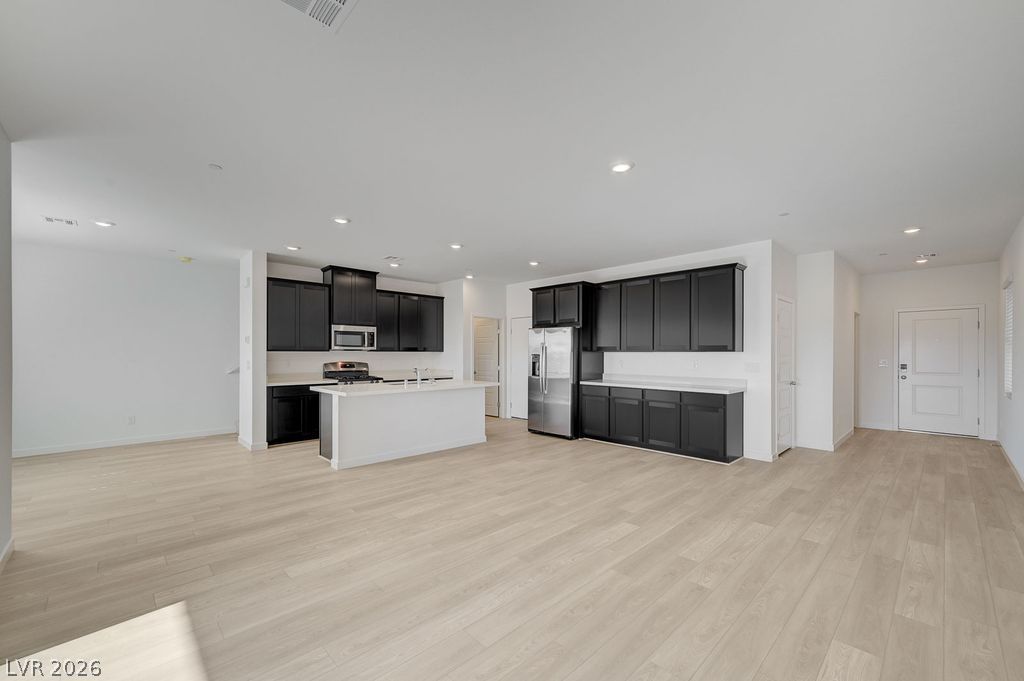 553 Preston Crest Street — photo 3 of 26