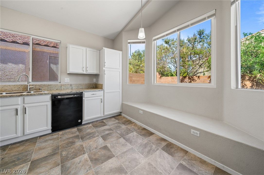 9588 Ensworth Street — photo 4