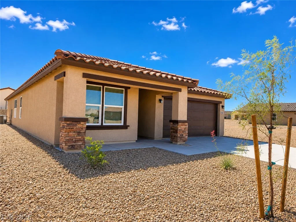 660 East Huyana Wind Drive — photo 3