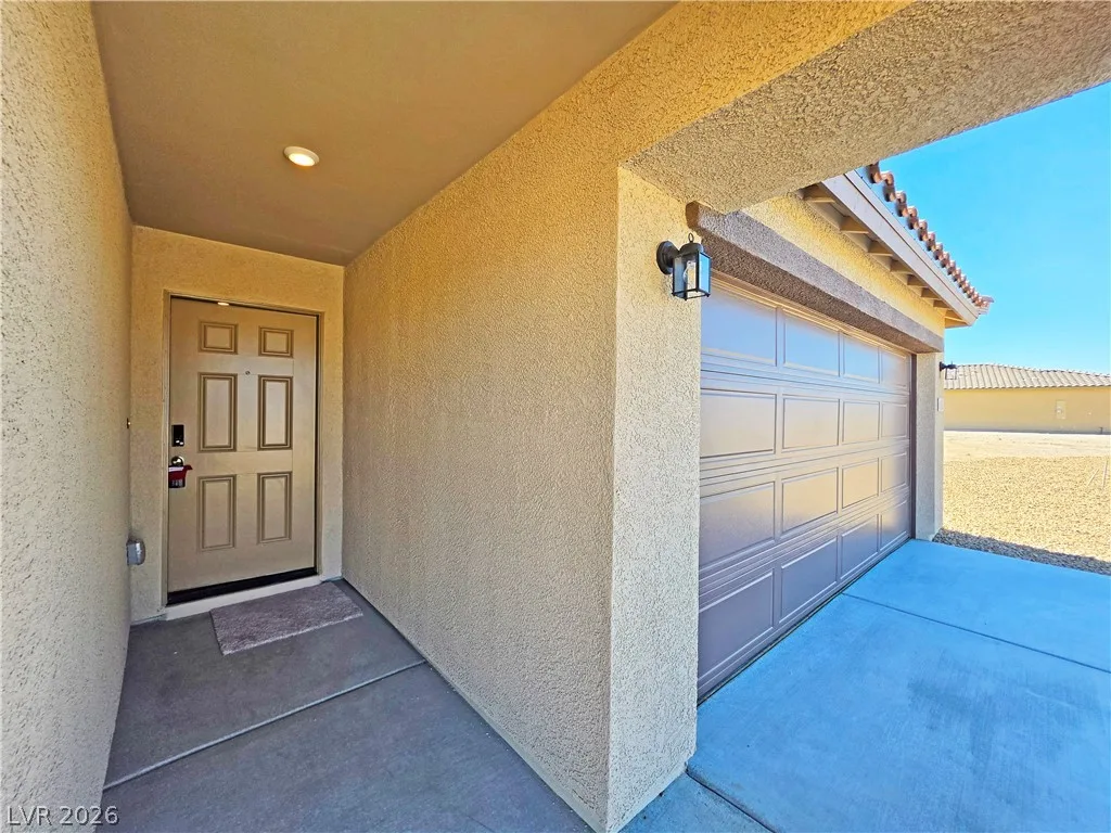 660 East Huyana Wind Drive — photo 5