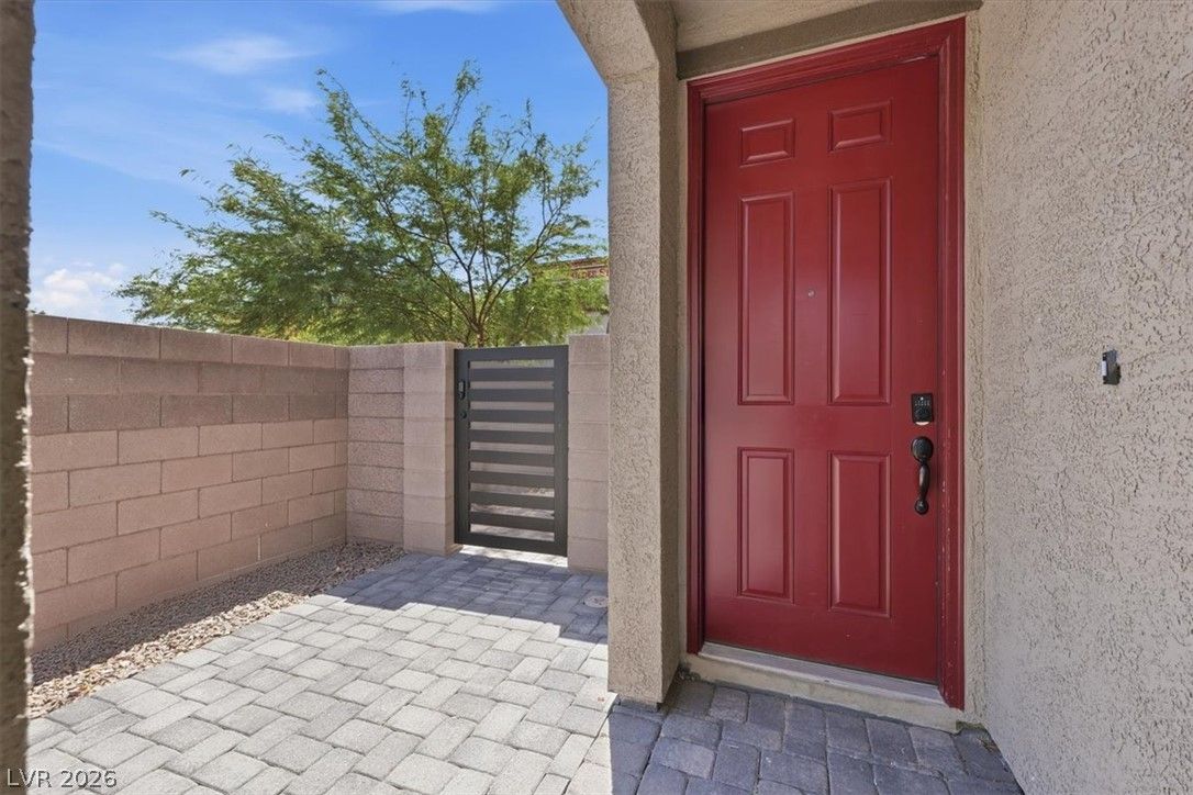 4061 Campeche Avenue — photo 2