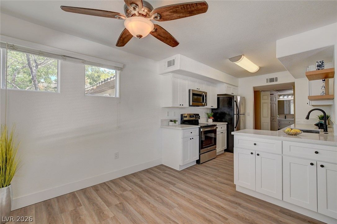 4400 South Jones Boulevard 2057 — photo 2
