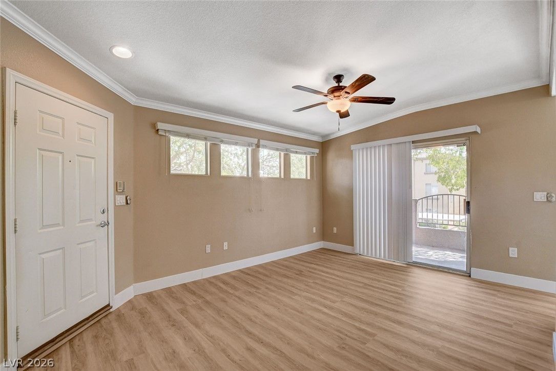 4400 South Jones Boulevard 2057 — photo 5
